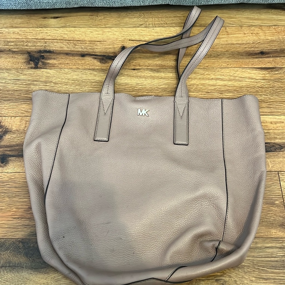 Michael Kors Junie Large Pebbled Leather Tote